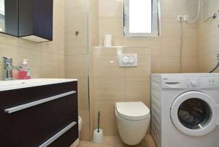 Апартаменты Apartments Jelušić Будва Номер-студио с видом на море-7