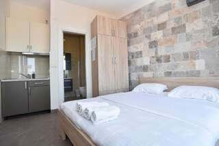 Апартаменты Apartments Jelušić Будва Номер-студио с видом на море-19